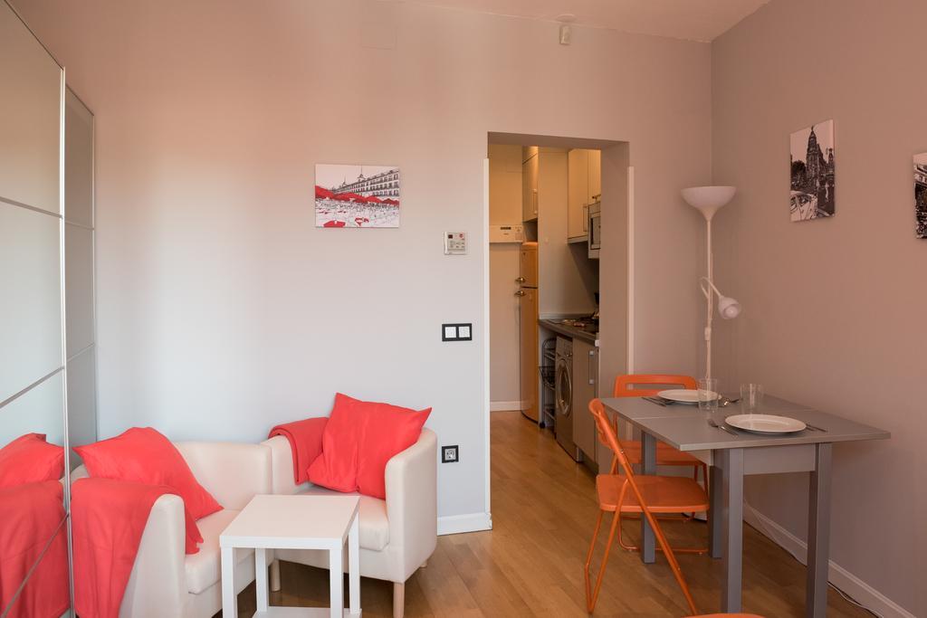 Estudio Plaza Mayor Madrid Exterior photo